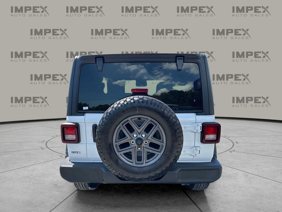 2025 Jeep JL Wrangler - Image 4 of 31