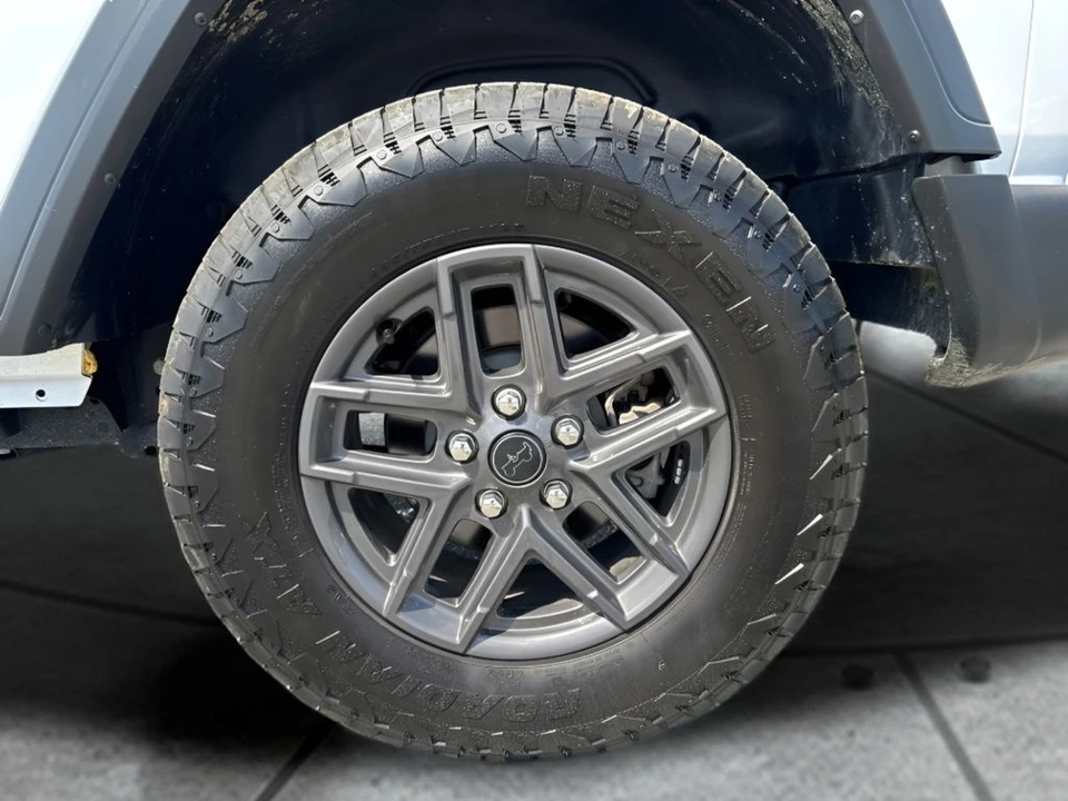 2025 Jeep JL Wrangler - Image 28 of 31