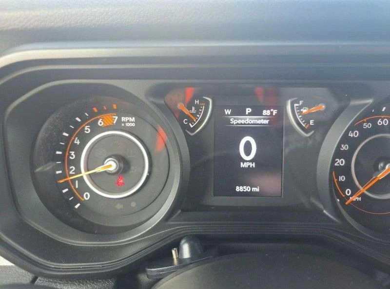 2025 Jeep JL Wrangler - Image 24 of 31