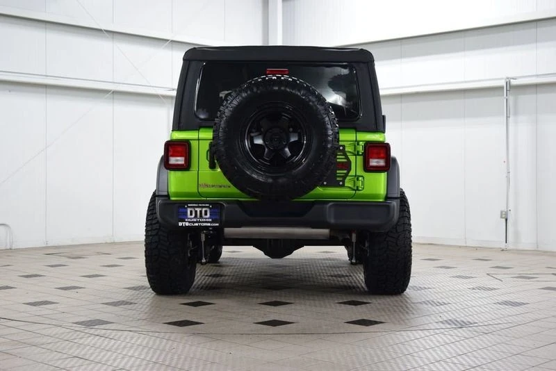 2025 Jeep JL Wrangler - Image 7 of 31