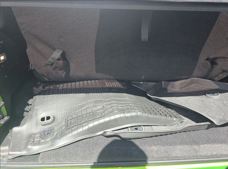 2025 Jeep JL Wrangler - Image 16 of 31