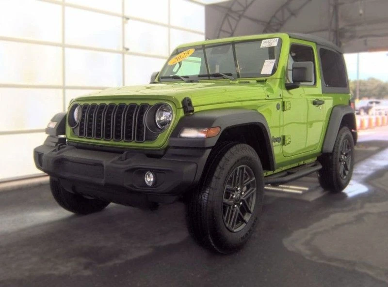 2025 Jeep JL Wrangler - Image 5 of 31