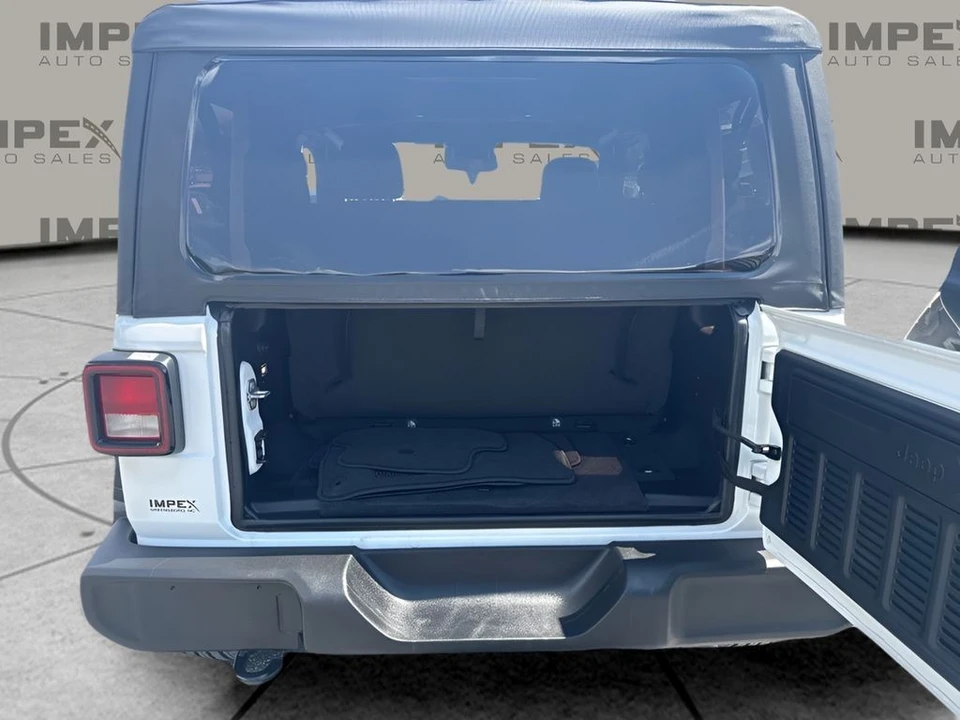 2025 Jeep JL Wrangler - Image 21 of 27