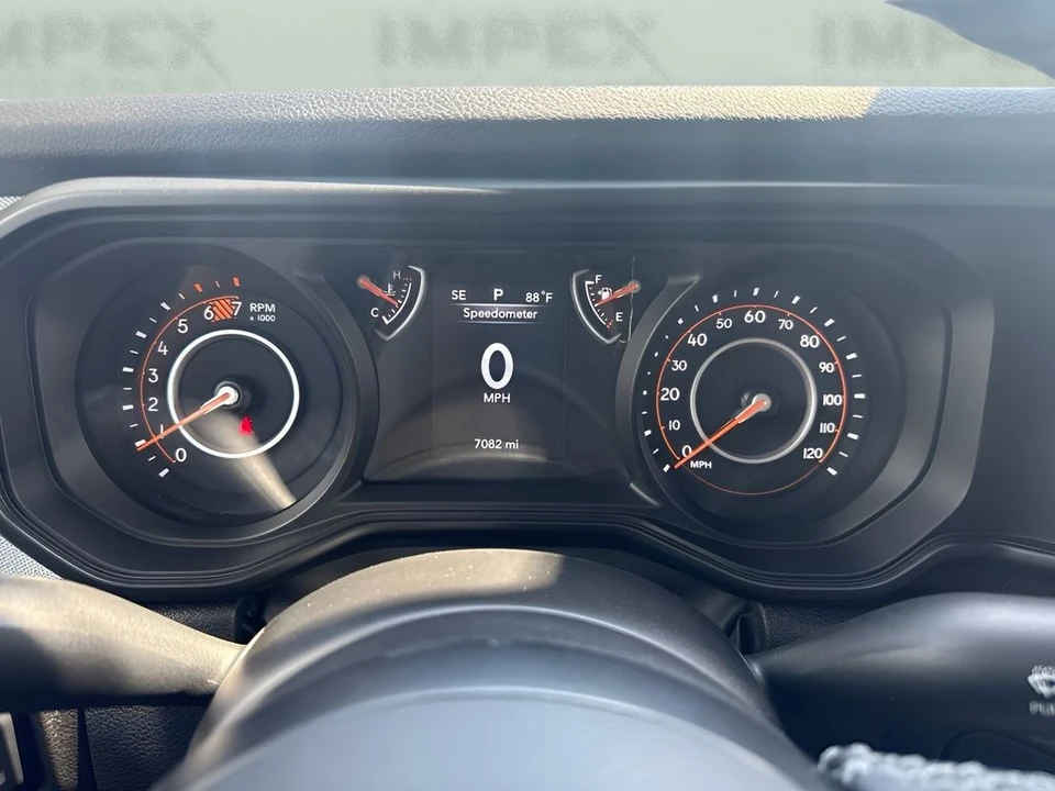 2025 Jeep JL Wrangler - Image 17 of 27