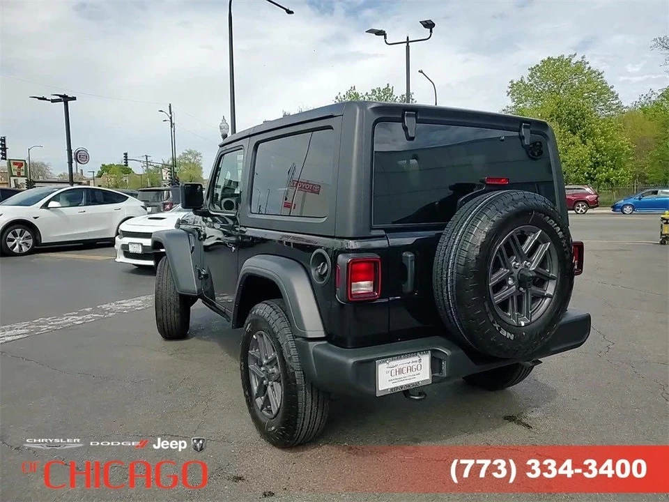 2025 Jeep JL Wrangler - Image 7 of 12