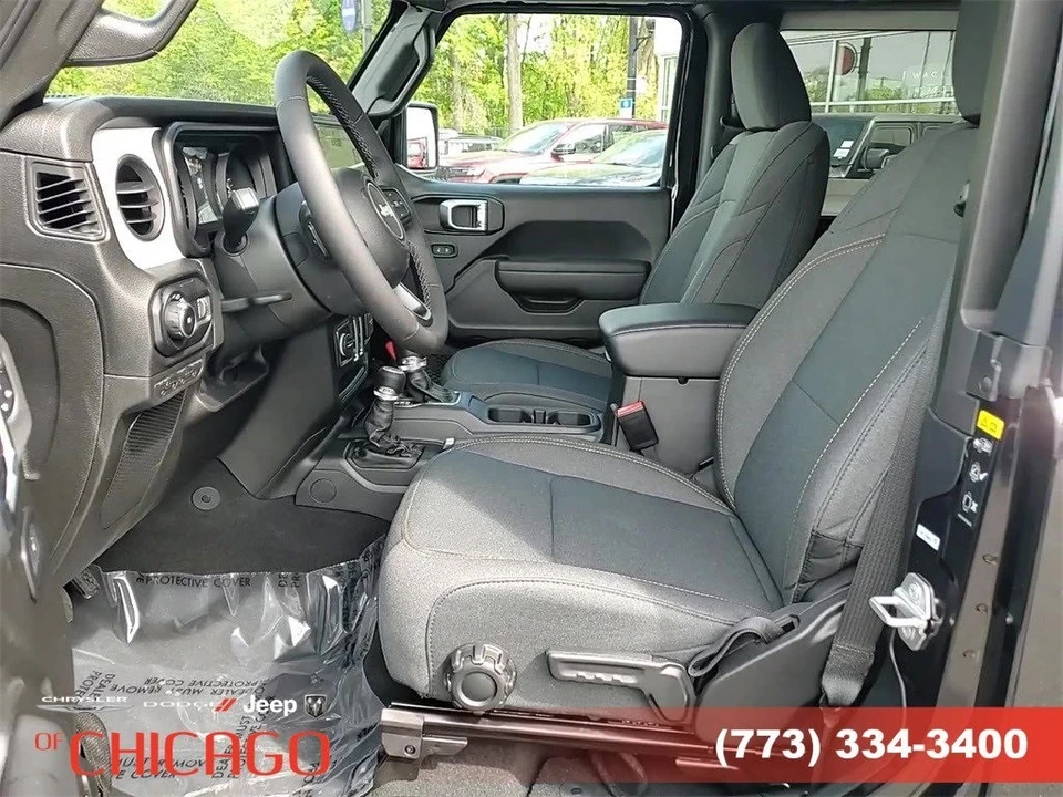 2025 Jeep JL Wrangler - Image 13 of 21