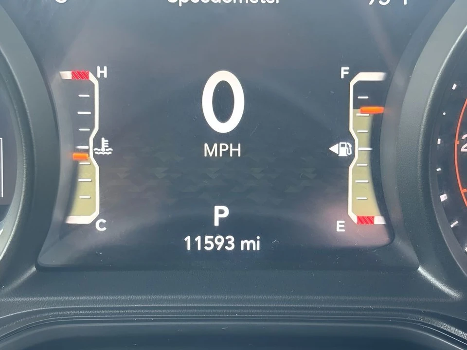 2025 Jeep JL Wrangler - Image 20 of 29