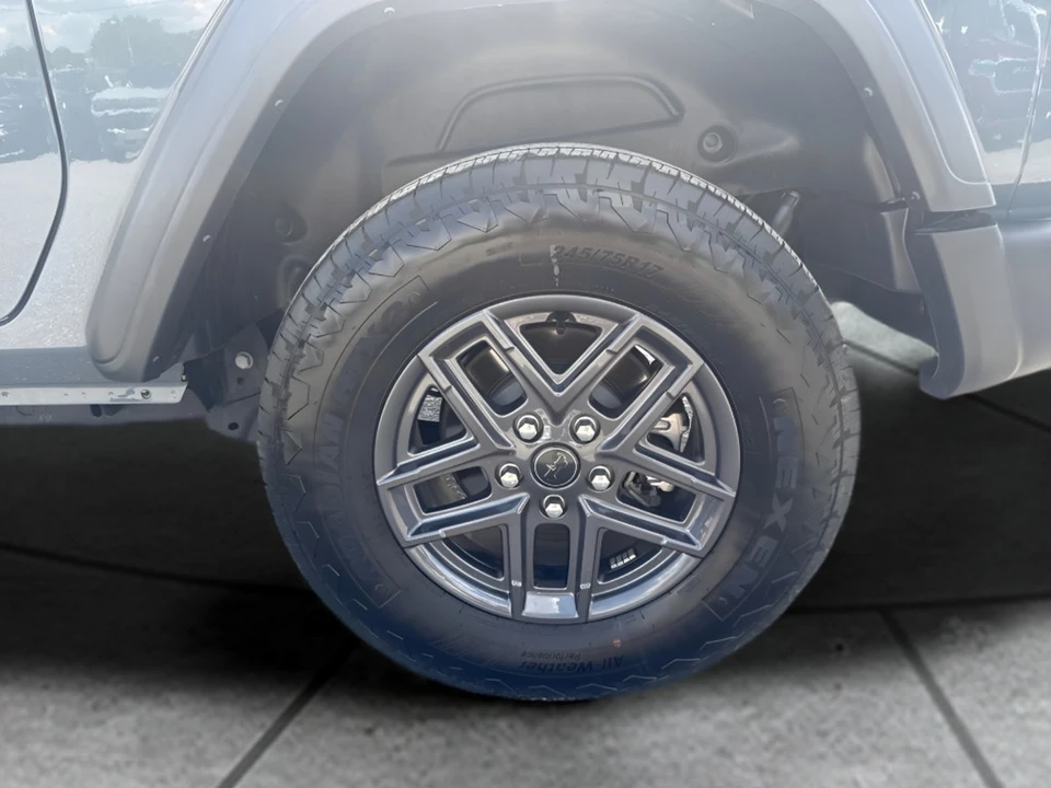 2025 Jeep JL Wrangler - Image 26 of 29