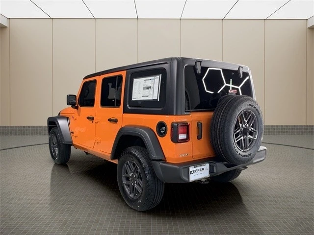 2025 Jeep JL Wrangler - Image 3 of 21