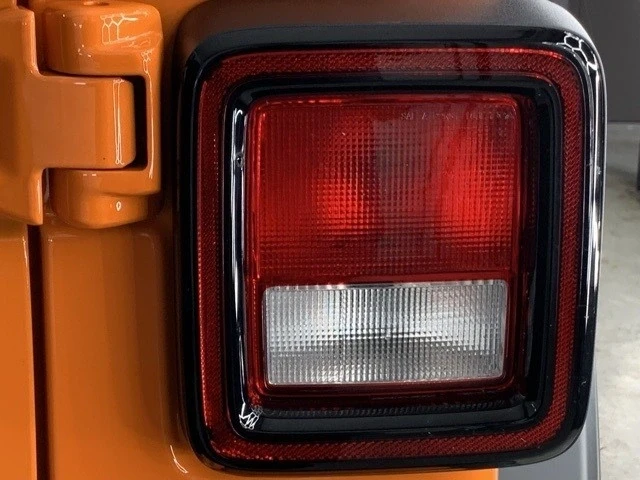 2025 Jeep JL Wrangler - Image 12 of 21