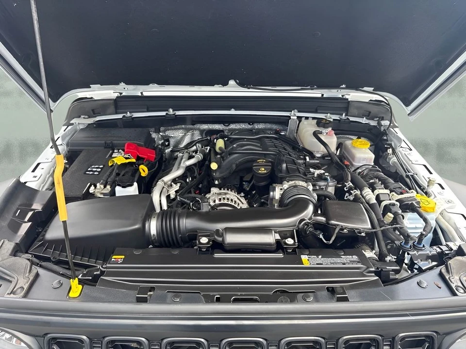 2025 Jeep JL Wrangler - Image 26 of 30