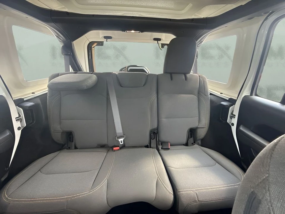 2025 Jeep JL Wrangler - Image 10 of 30