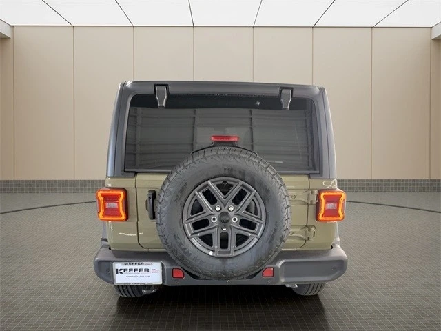 2025 Jeep JL Wrangler - Image 4 of 21