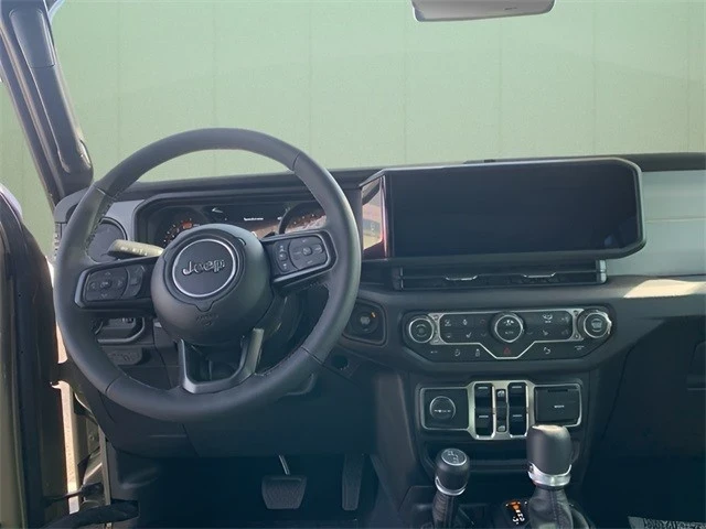 2025 Jeep JL Wrangler - Image 21 of 21