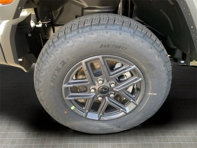 2025 Jeep JL Wrangler - Image 11 of 12
