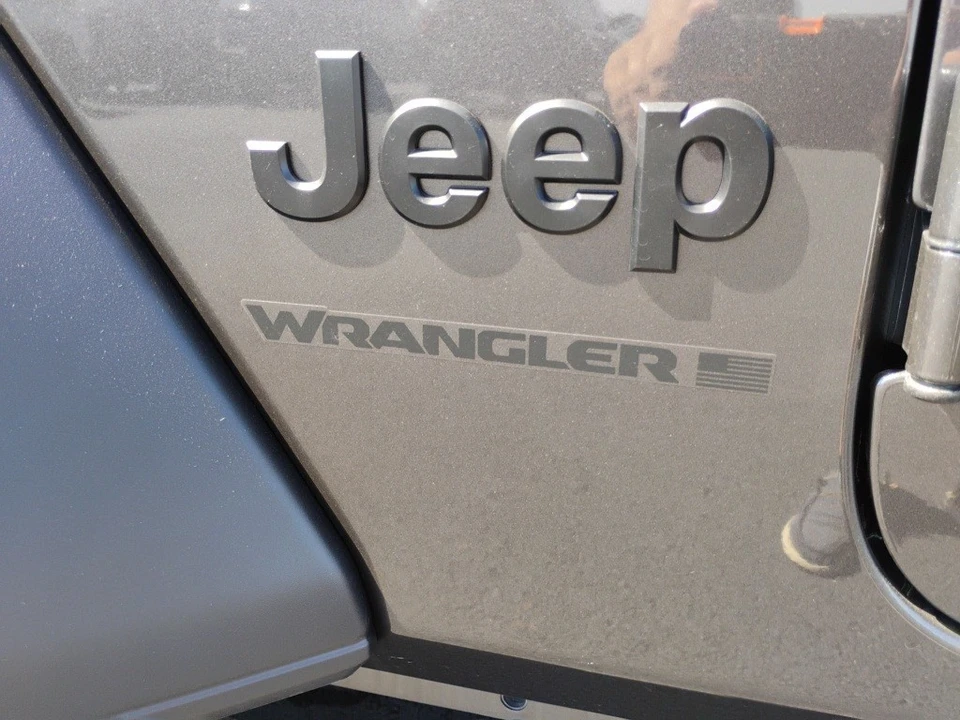 2025 Jeep JL Wrangler - Image 10 of 12