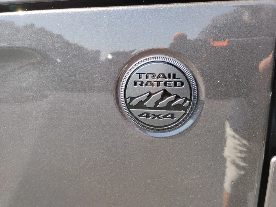 2025 Jeep JL Wrangler - Image 11 of 12