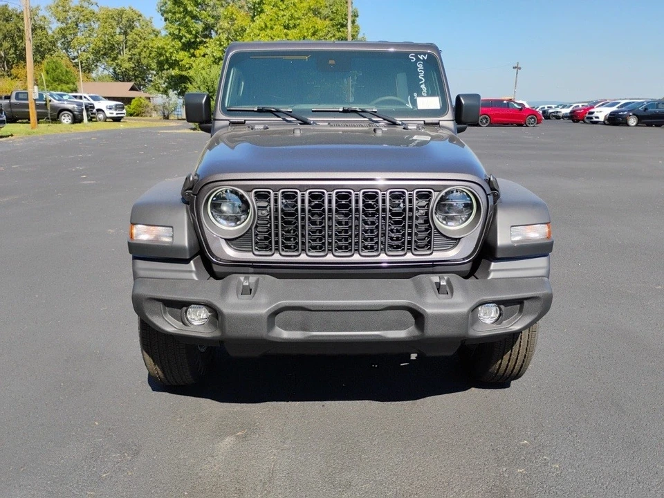 2025 Jeep JL Wrangler - Image 2 of 12