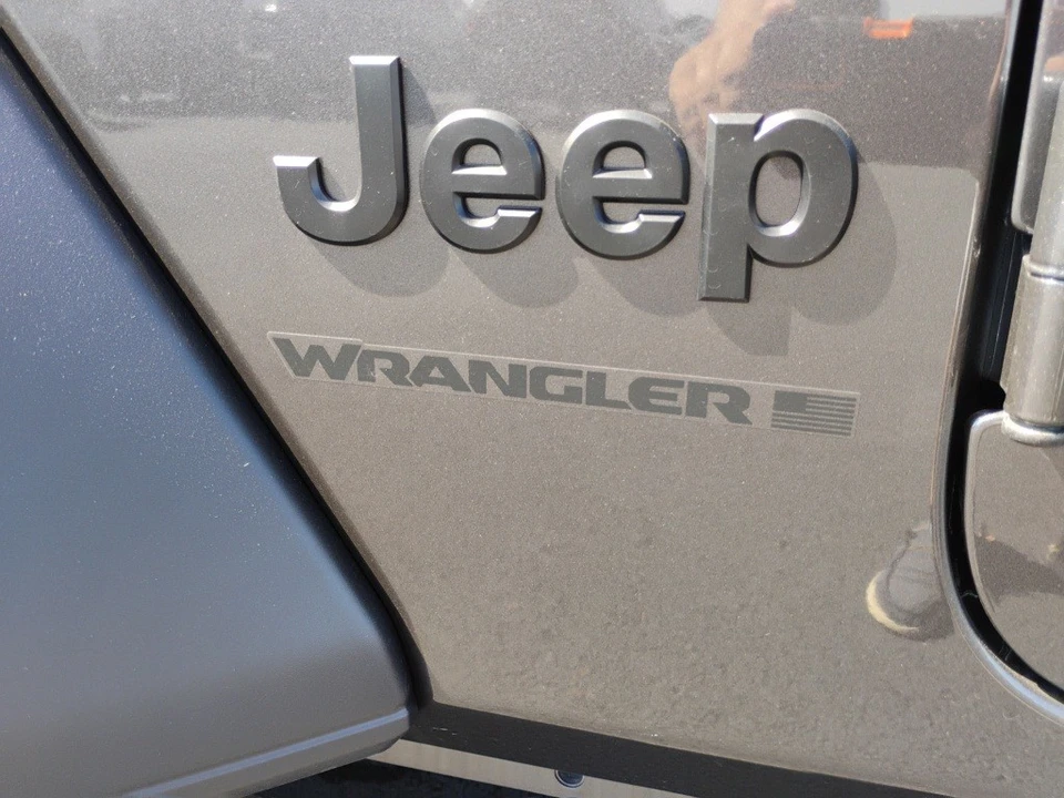 2025 Jeep JL Wrangler - Image 10 of 12