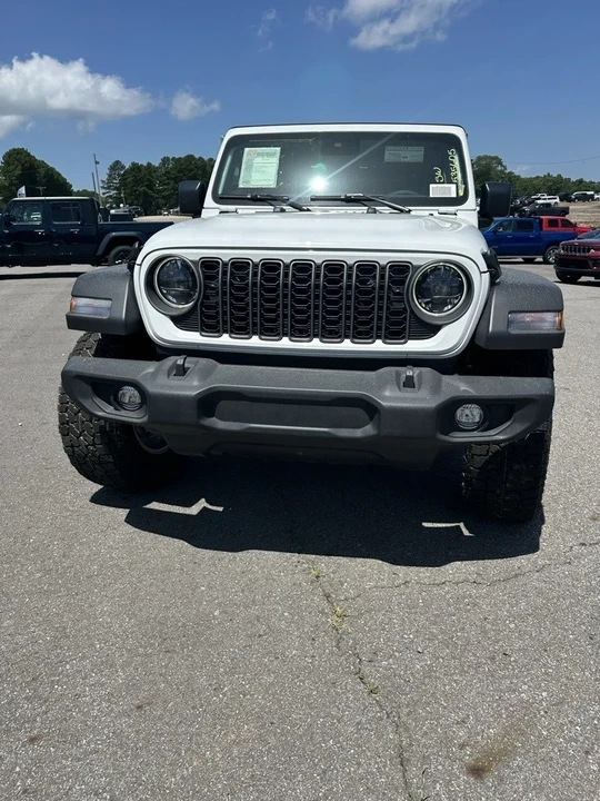 2025 Jeep JL Wrangler - Image 2 of 12