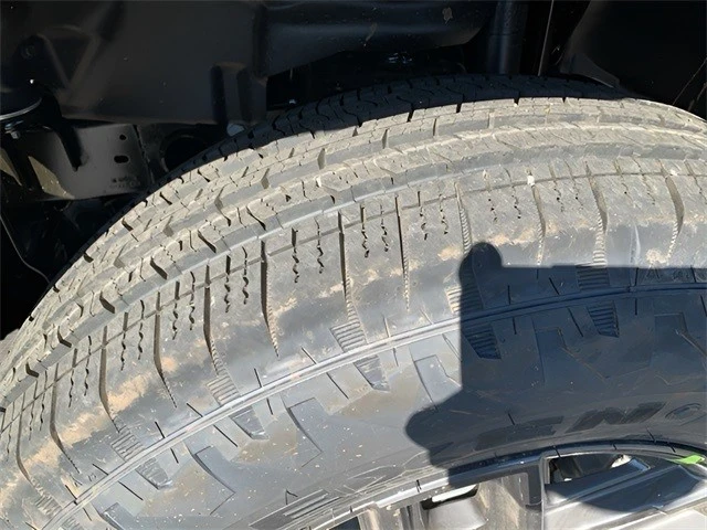 2025 Jeep JL Wrangler - Image 12 of 21