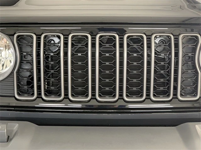 2025 Jeep JL Wrangler - Image 9 of 12