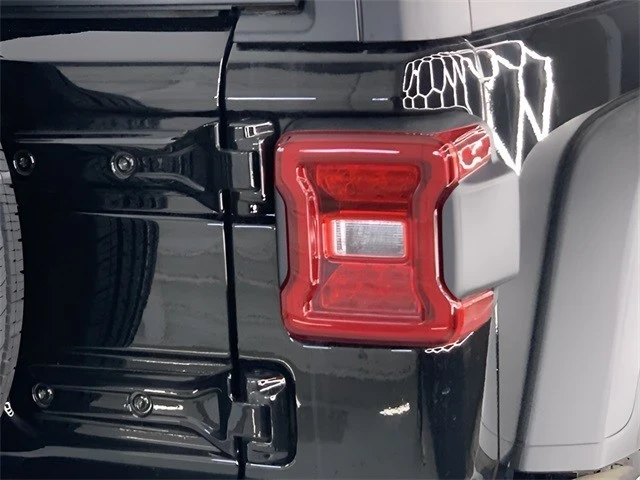 2025 Jeep JL Wrangler - Image 14 of 21