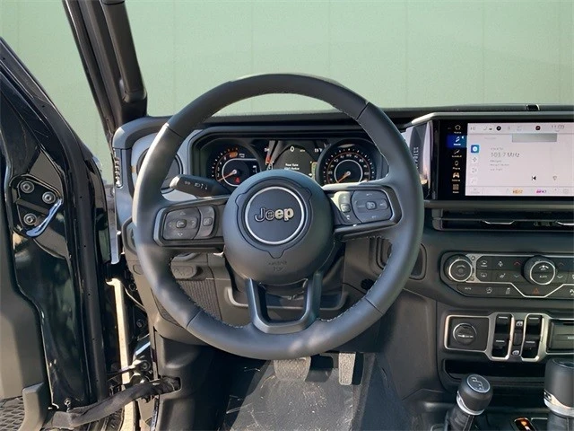 2025 Jeep JL Wrangler - Image 19 of 21