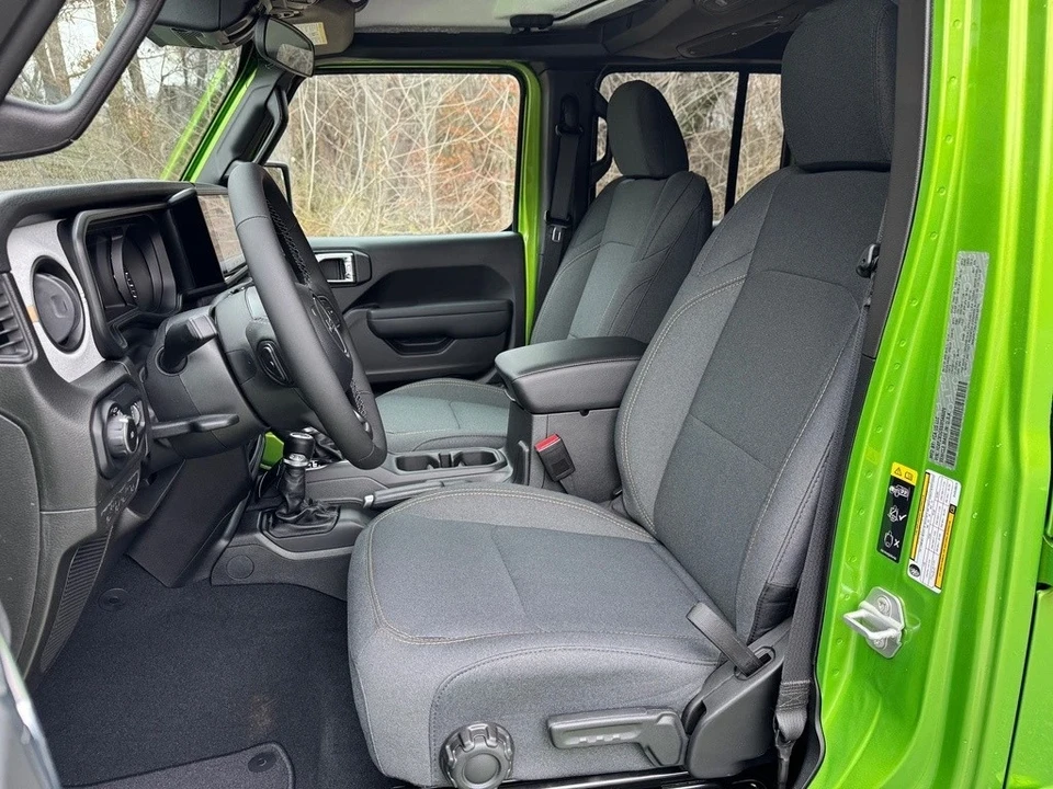 2025 Jeep JL Wrangler - Image 12 of 21