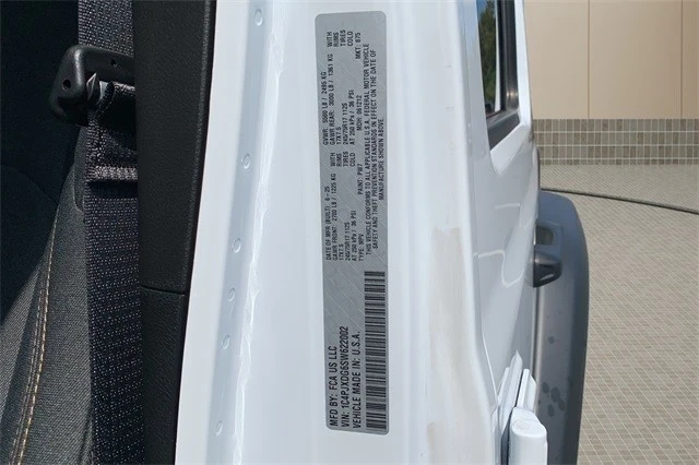 2025 Jeep JL Wrangler - Image 2 of 21