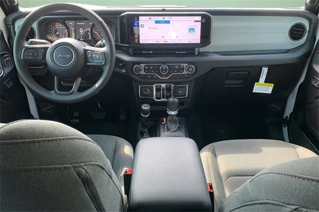 2025 Jeep JL Wrangler - Image 21 of 21