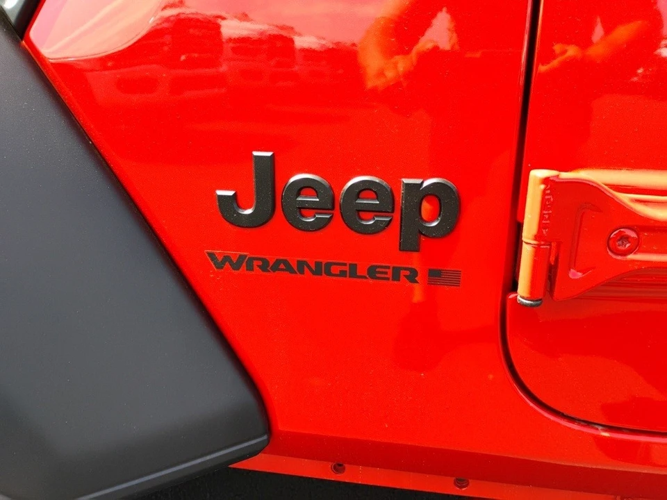 2025 Jeep JL Wrangler - Image 10 of 12