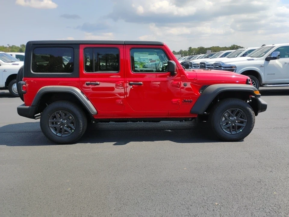 2025 Jeep JL Wrangler - Image 4 of 12