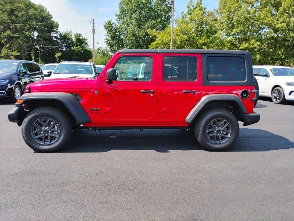 2025 Jeep JL Wrangler - Image 8 of 12