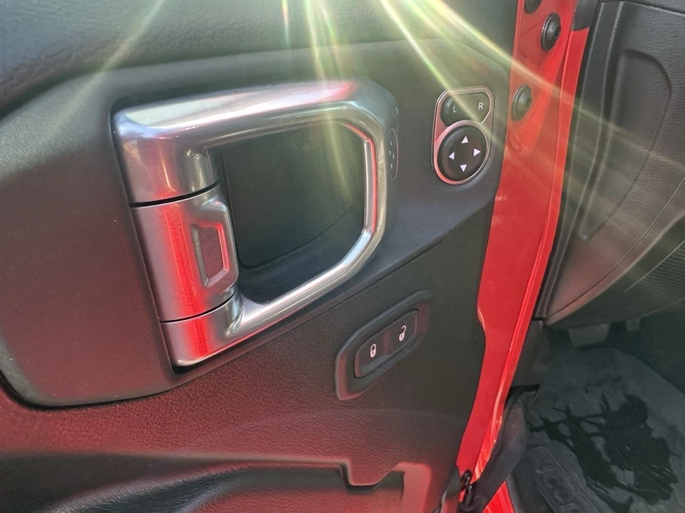 2025 Jeep JL Wrangler - Image 4 of 12