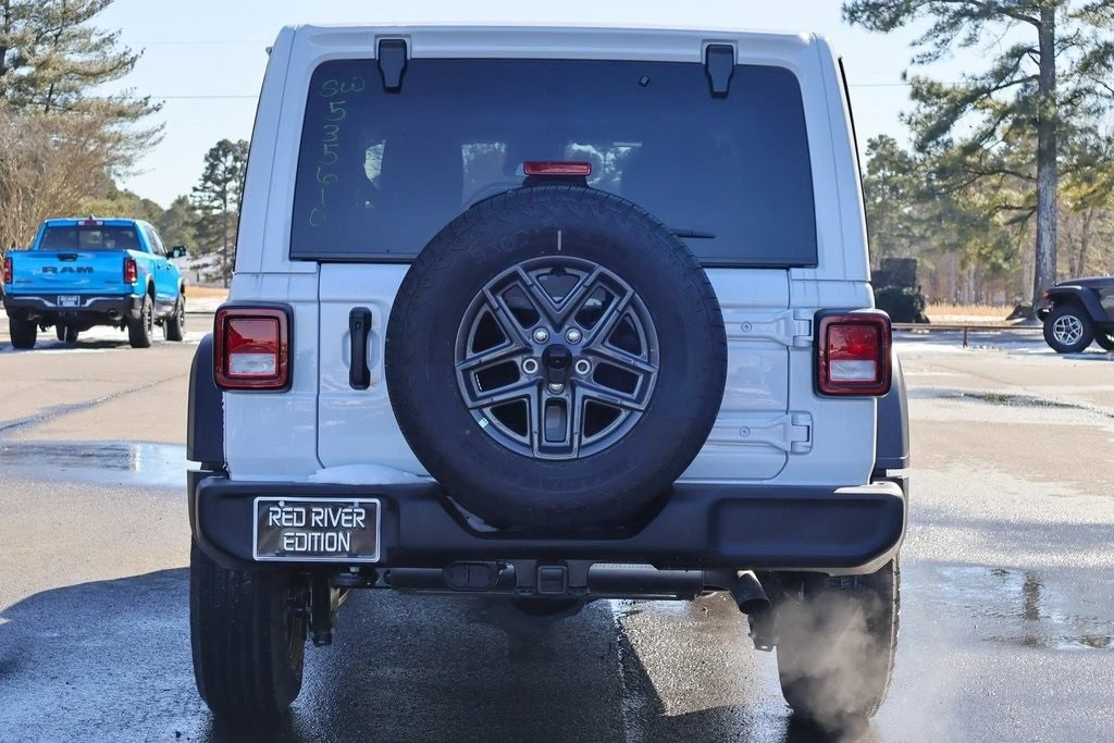 2025 Jeep JL Wrangler - Image 6 of 12