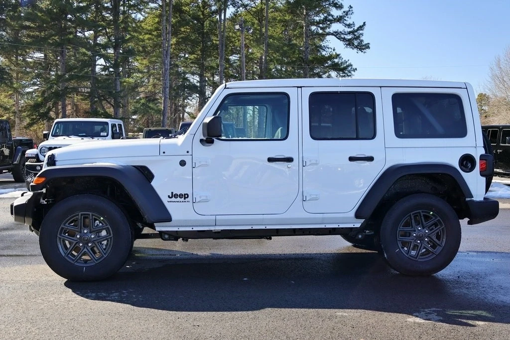 2025 Jeep JL Wrangler - Image 8 of 12