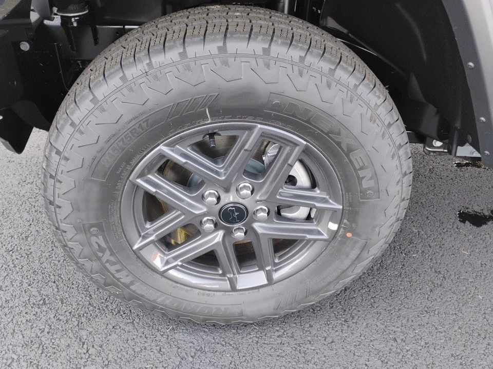 2025 Jeep JL Wrangler - Image 9 of 12