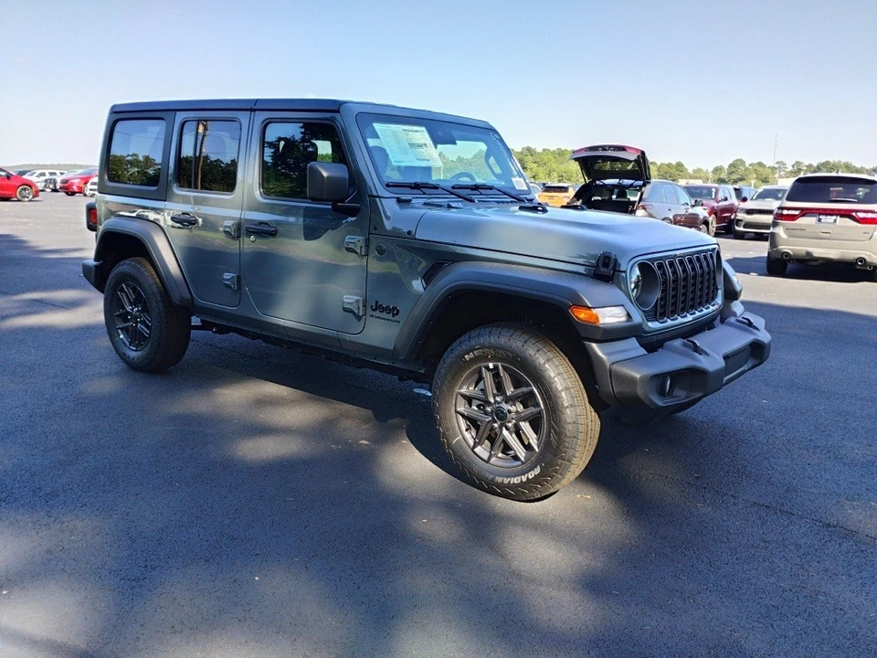 2025 Jeep JL Wrangler - Image 3 of 12