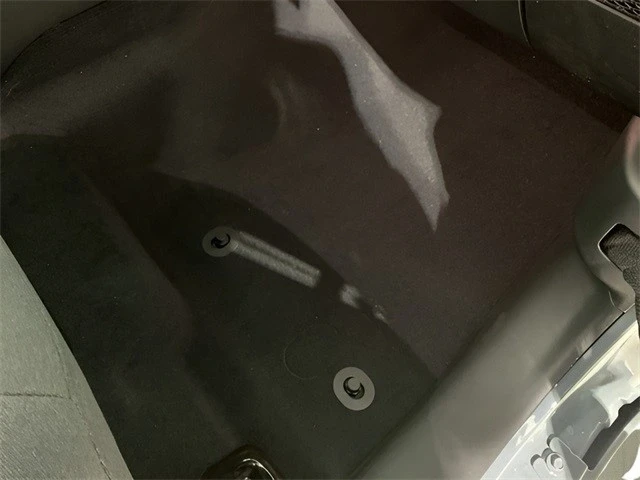 2025 Jeep JL Wrangler - Image 14 of 21