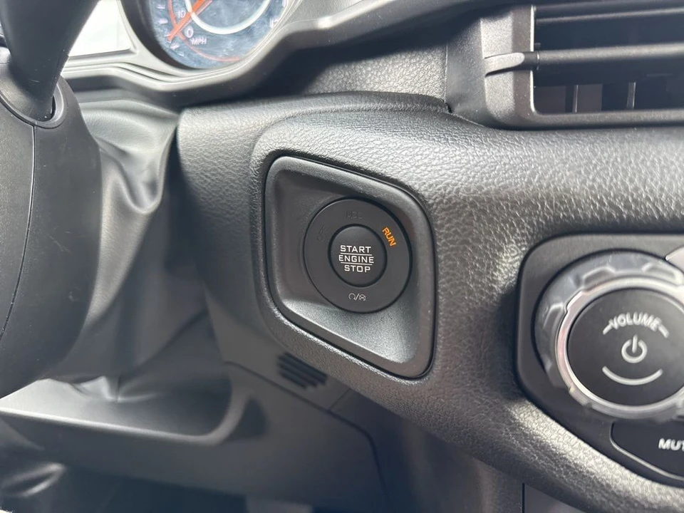 2025 Jeep JL Wrangler - Image 21 of 21
