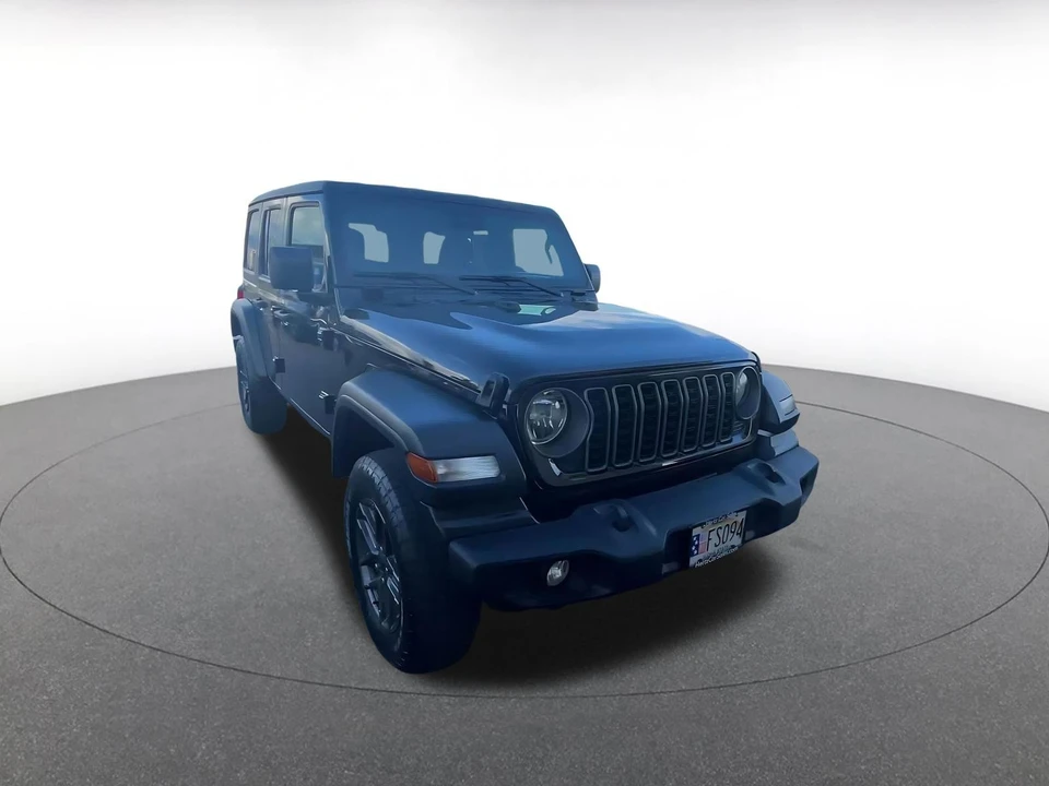 2025 Jeep JL Wrangler - Image 3 of 31