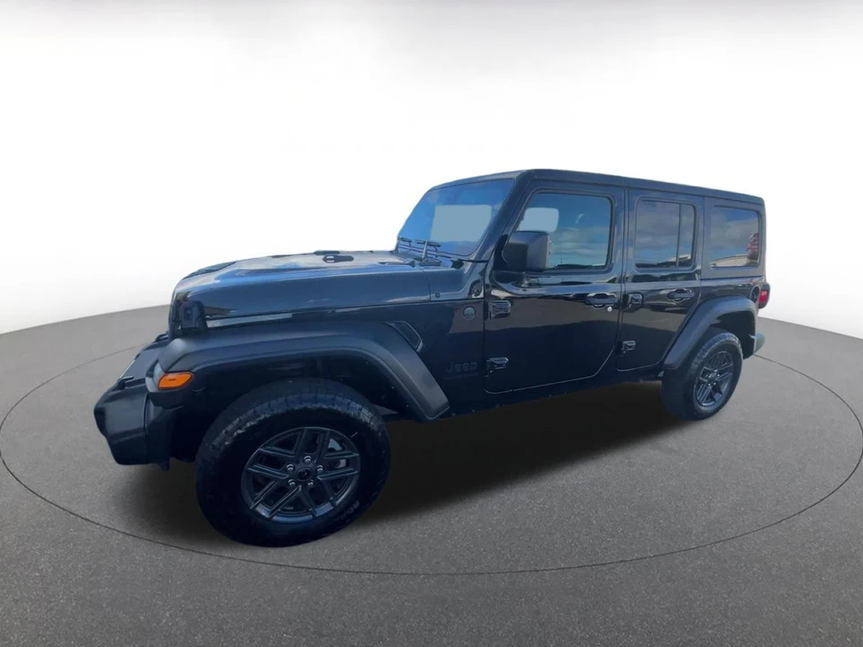 2025 Jeep JL Wrangler - Image 8 of 31