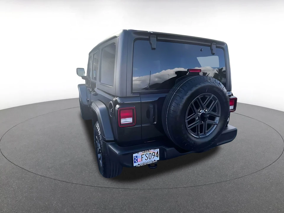 2025 Jeep JL Wrangler - Image 12 of 31