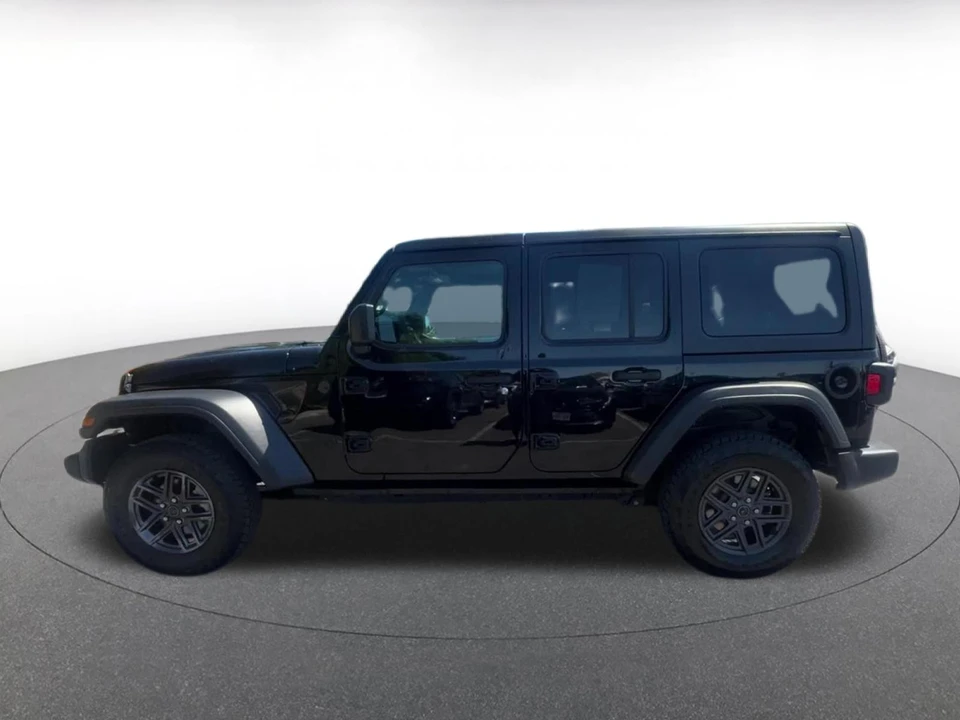 2025 Jeep JL Wrangler - Image 9 of 31