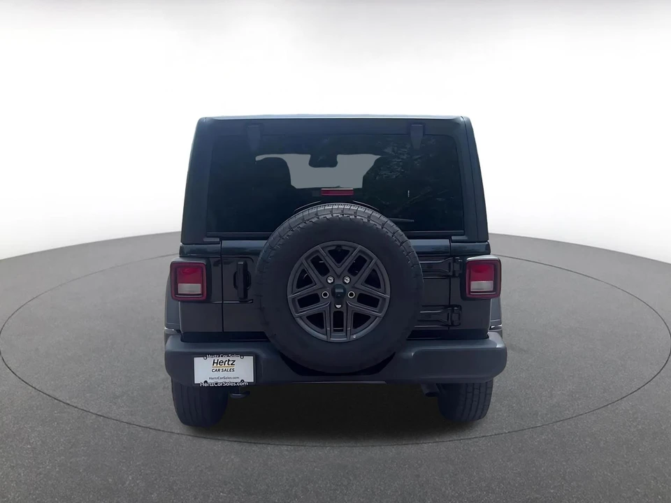 2025 Jeep JL Wrangler - Image 12 of 31