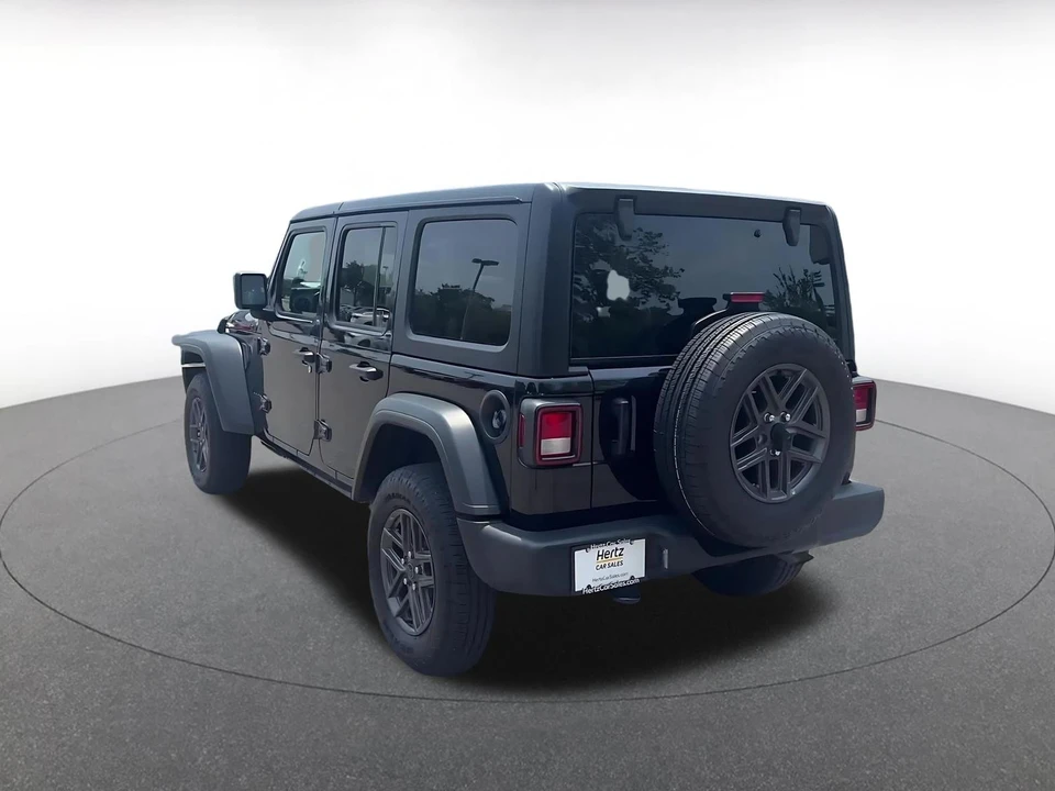 2025 Jeep JL Wrangler - Image 11 of 31