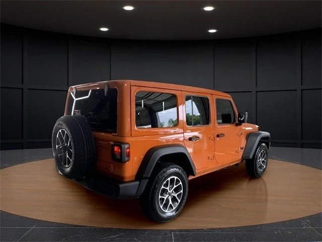 2025 Jeep JL Wrangler - Image 5 of 12