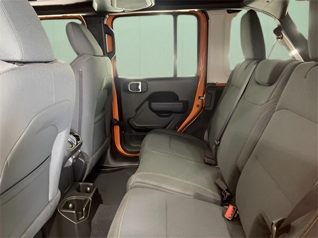 2025 Jeep JL Wrangler - Image 20 of 21