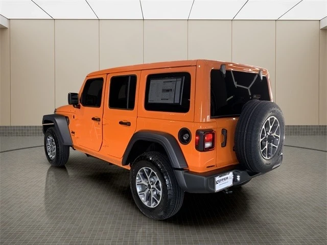 2025 Jeep JL Wrangler - Image 3 of 21